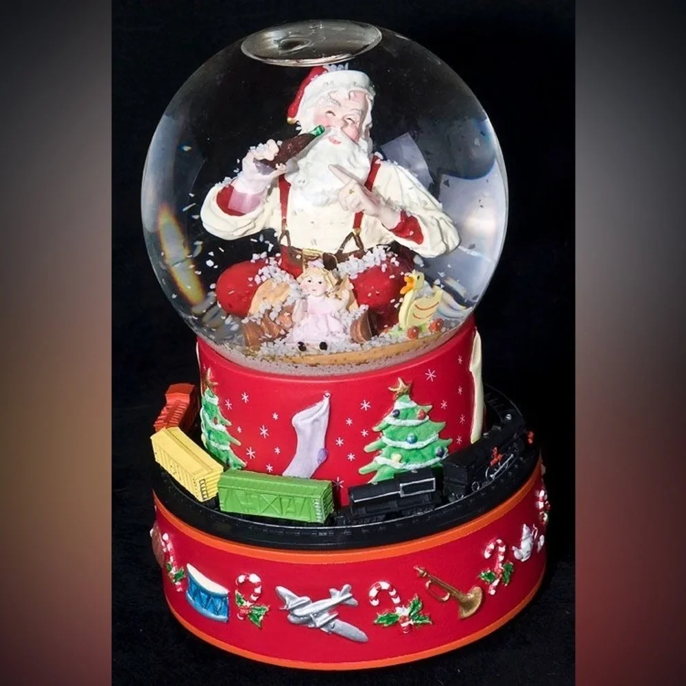 Vintage Christmas Coca Cola Snow Globe
